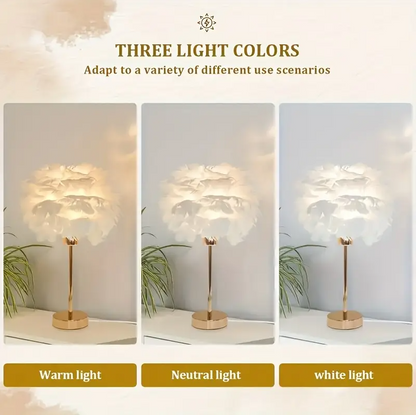 Weisse Feder-Tischlampe